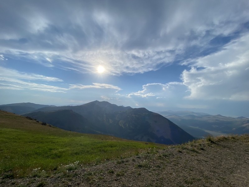 Mountain sunrays on the drive